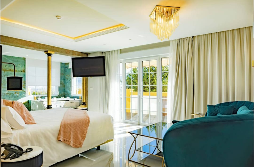 Hotel con jacuzzi en Valdés